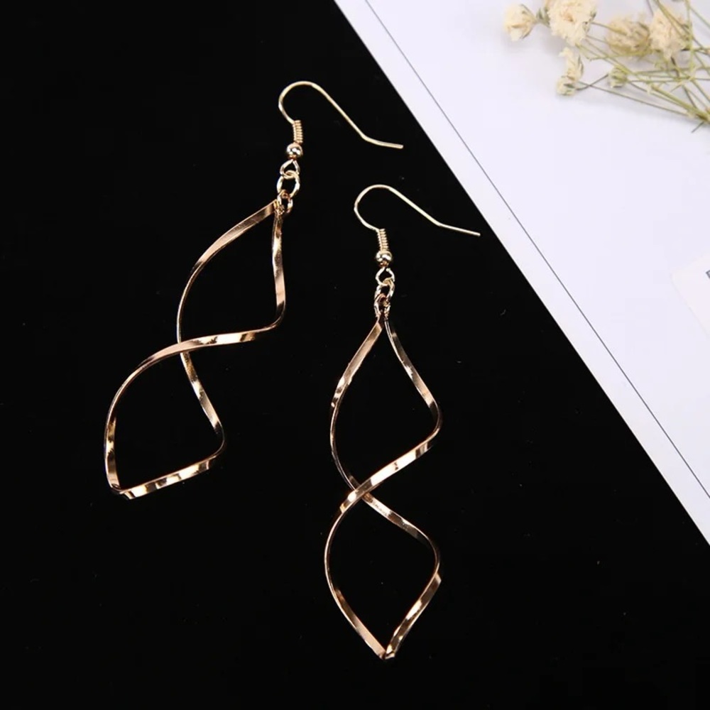 NWT Spiral Silver Finish Earrings